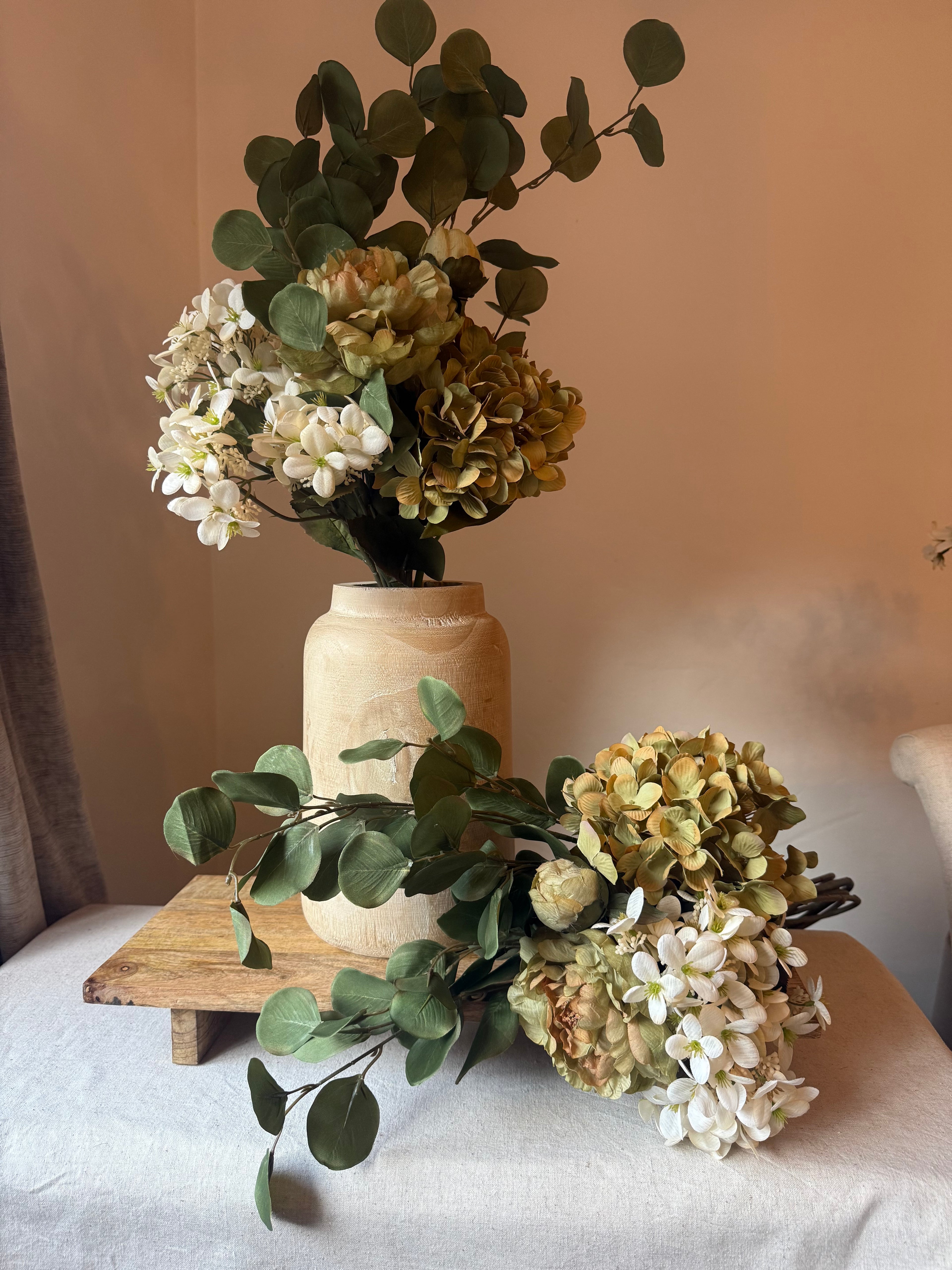 Natural Mango Wood Decorative Vase