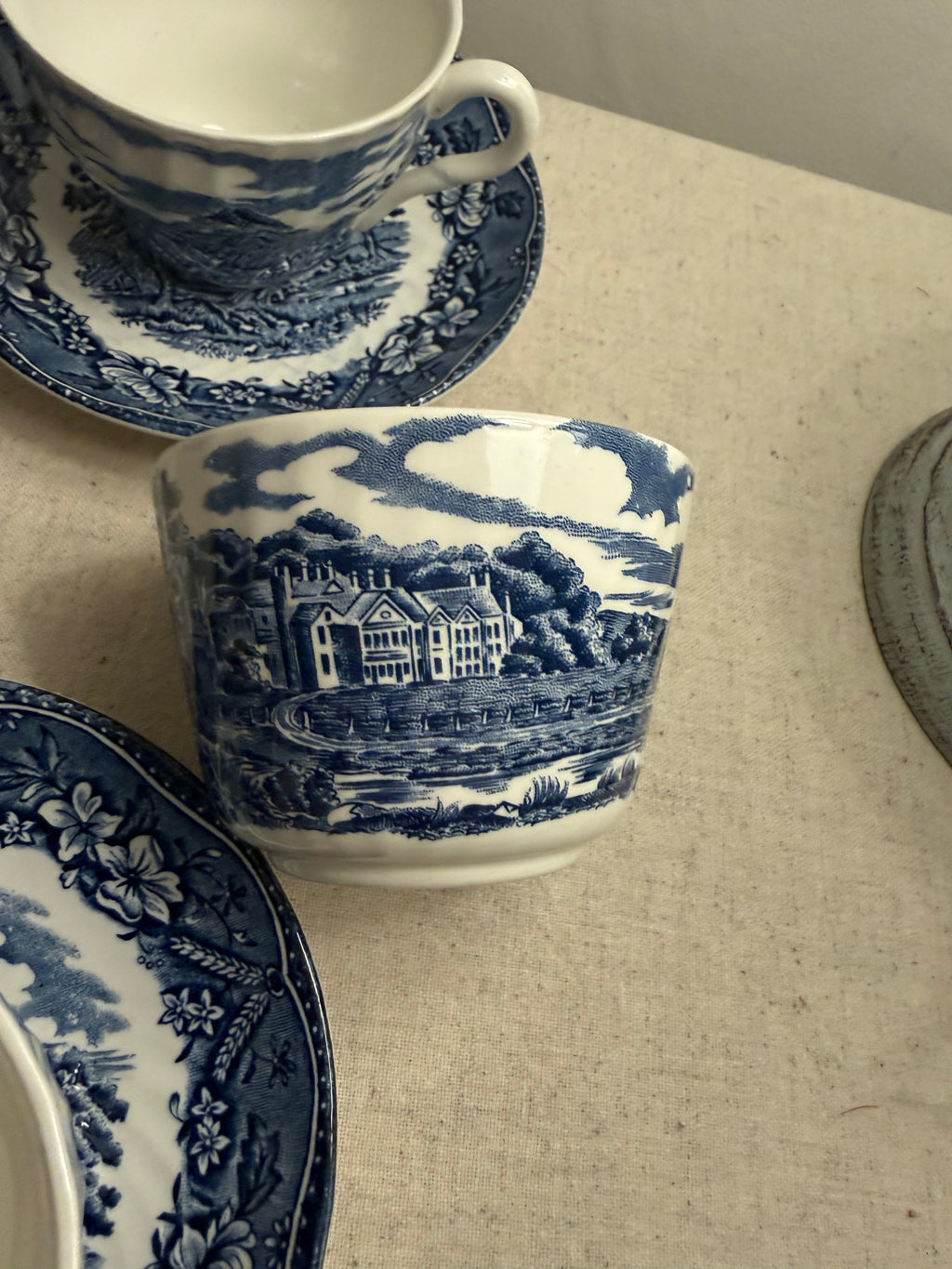 Vintage Barratts “Old Castle” Blue & White Tea Set – 13 Piece